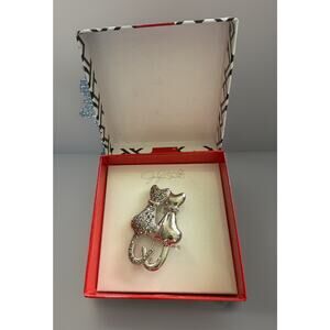 JACLYN SMITH 2 Glitzy Cats Brooch RHINESTONE SILVER TONE in Box Feline Trendy 2”